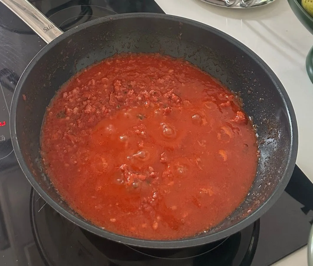 Sugo in der Pfanne