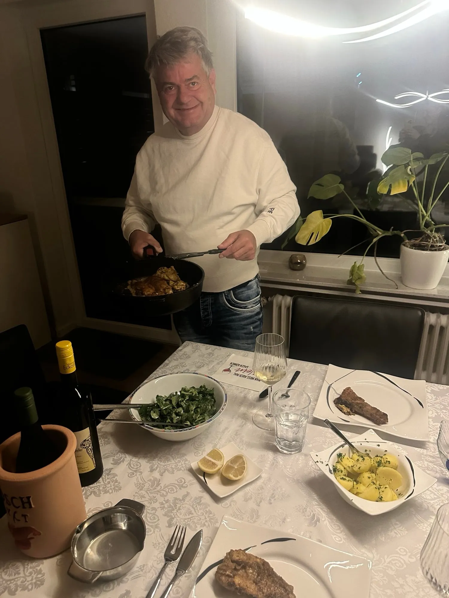 Papa mit der Pfanne