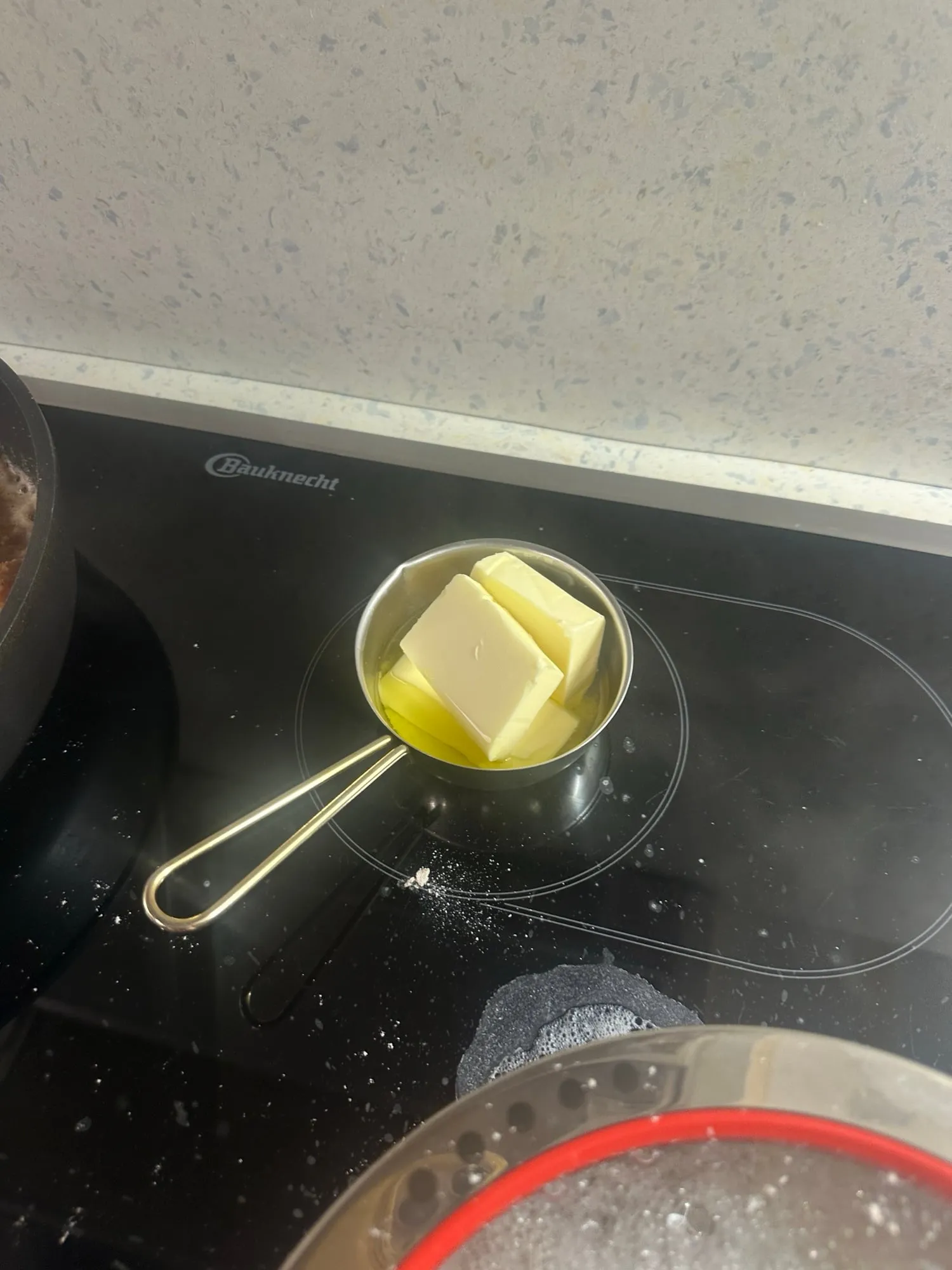 Butter im Topf