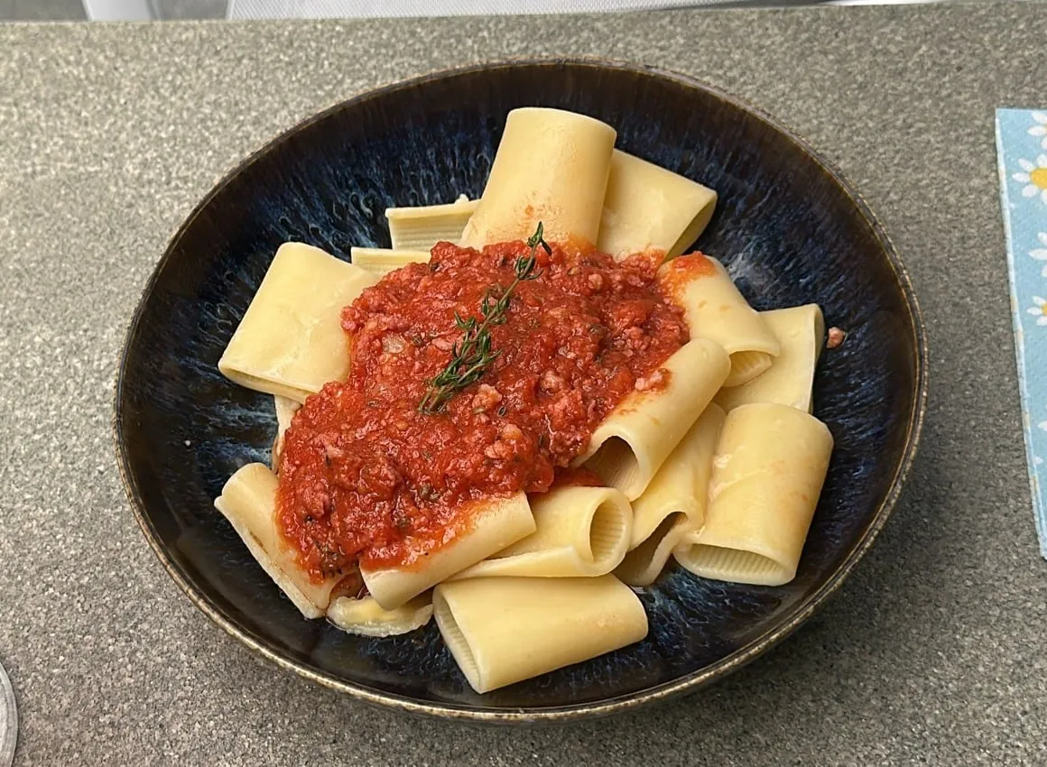 Paccheri mit Sugo